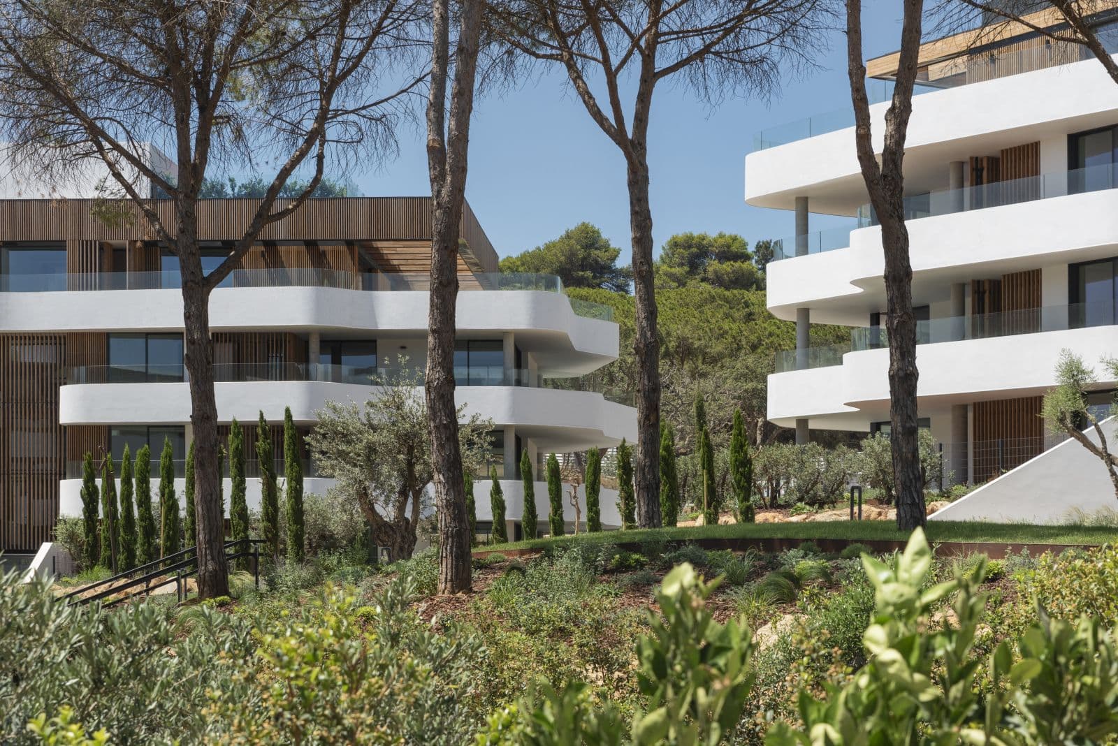Village Verde, 24
