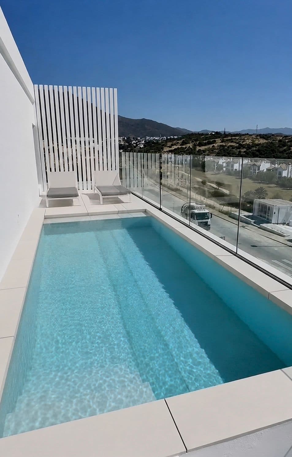 Brisas Der Mar, 3