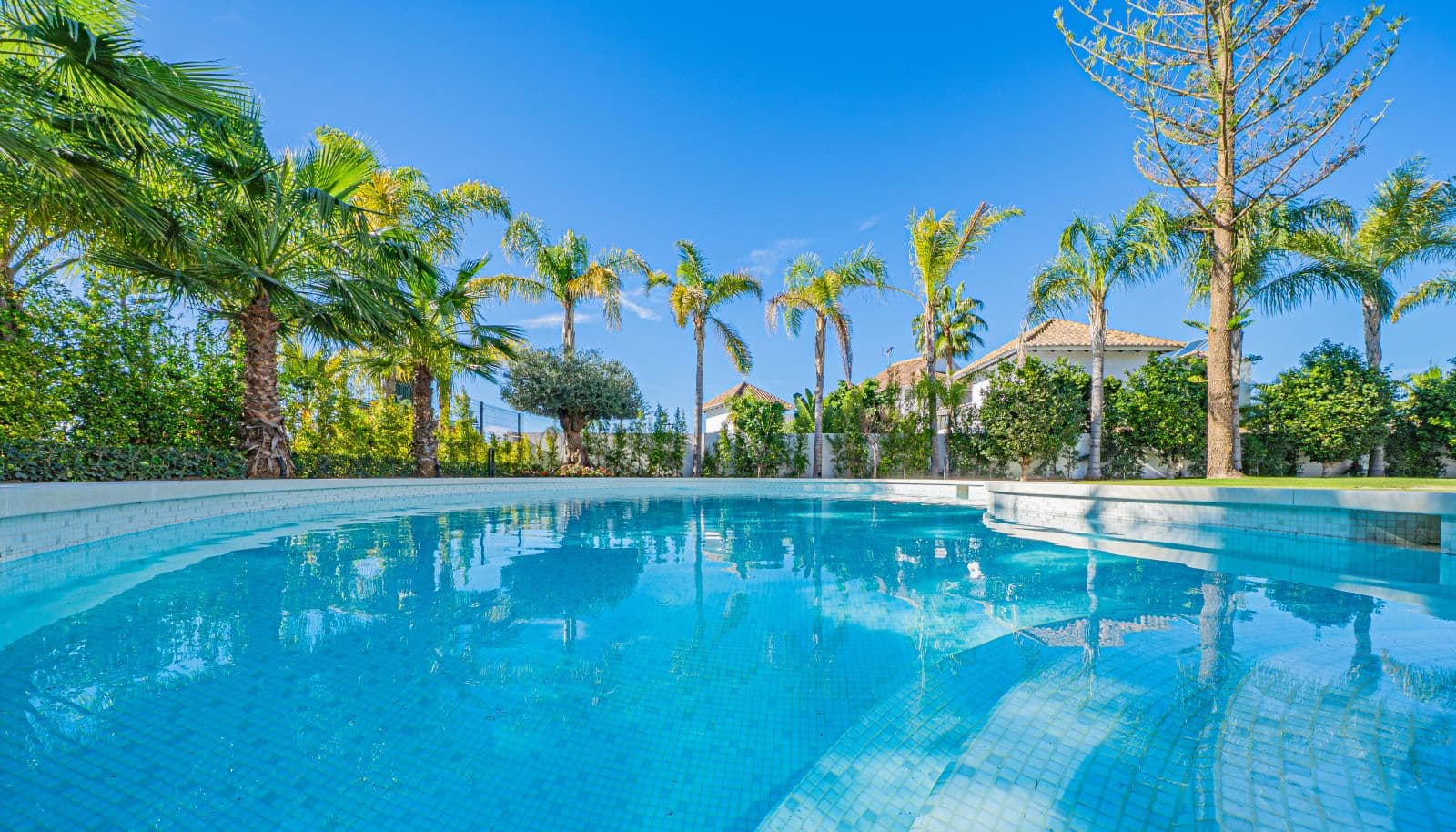 Lomas Villas - Key Ready, 48
