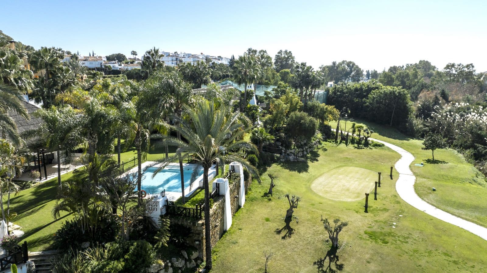 The Club Villas, 28