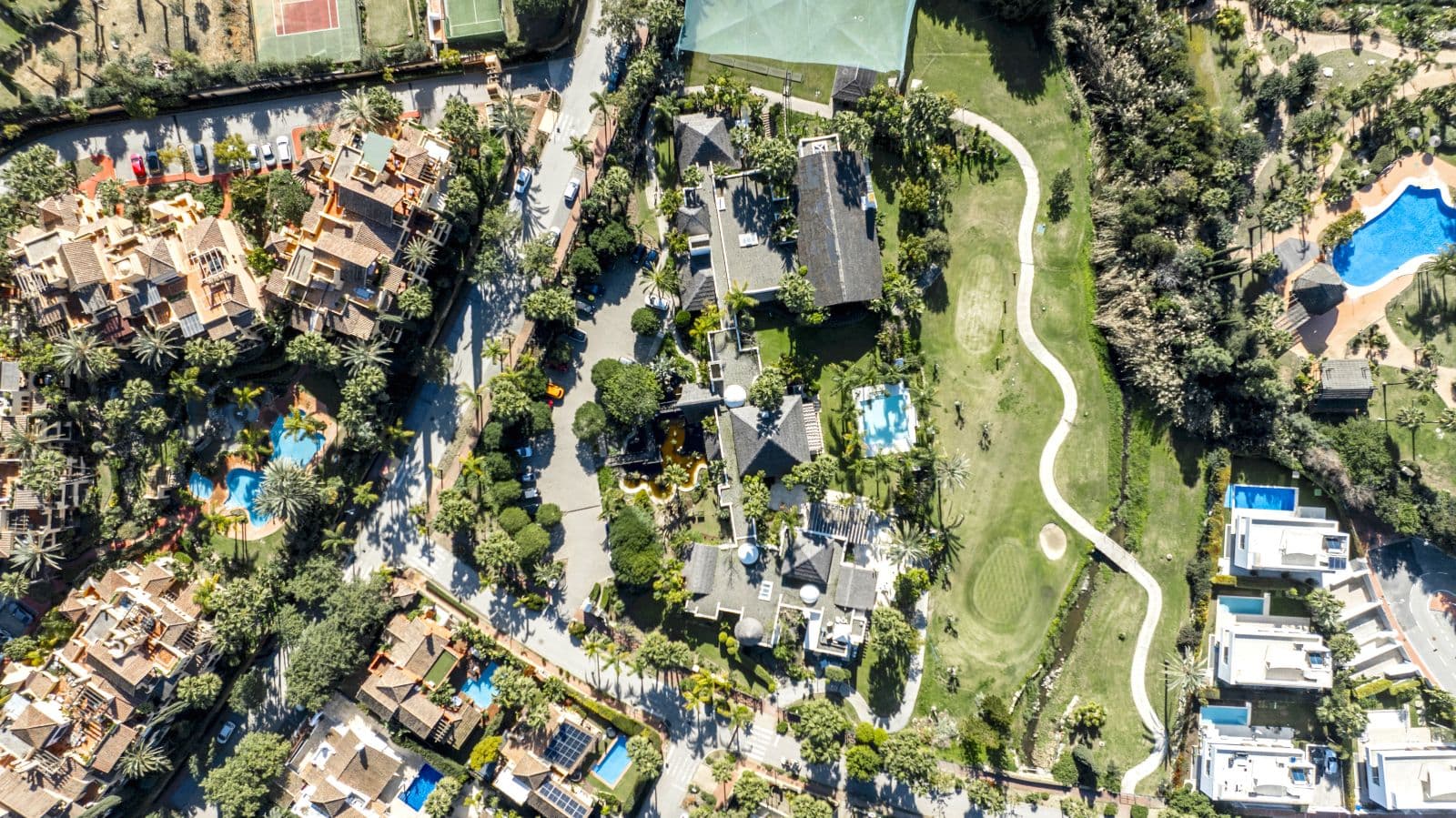 The Club Villas, 31