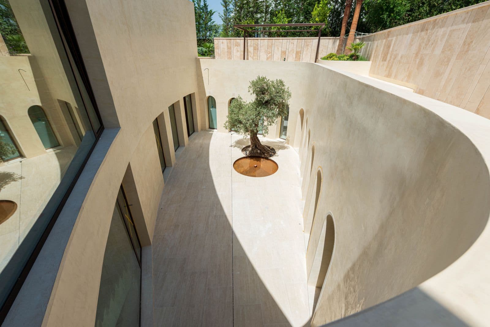 Villa Infinity, 18