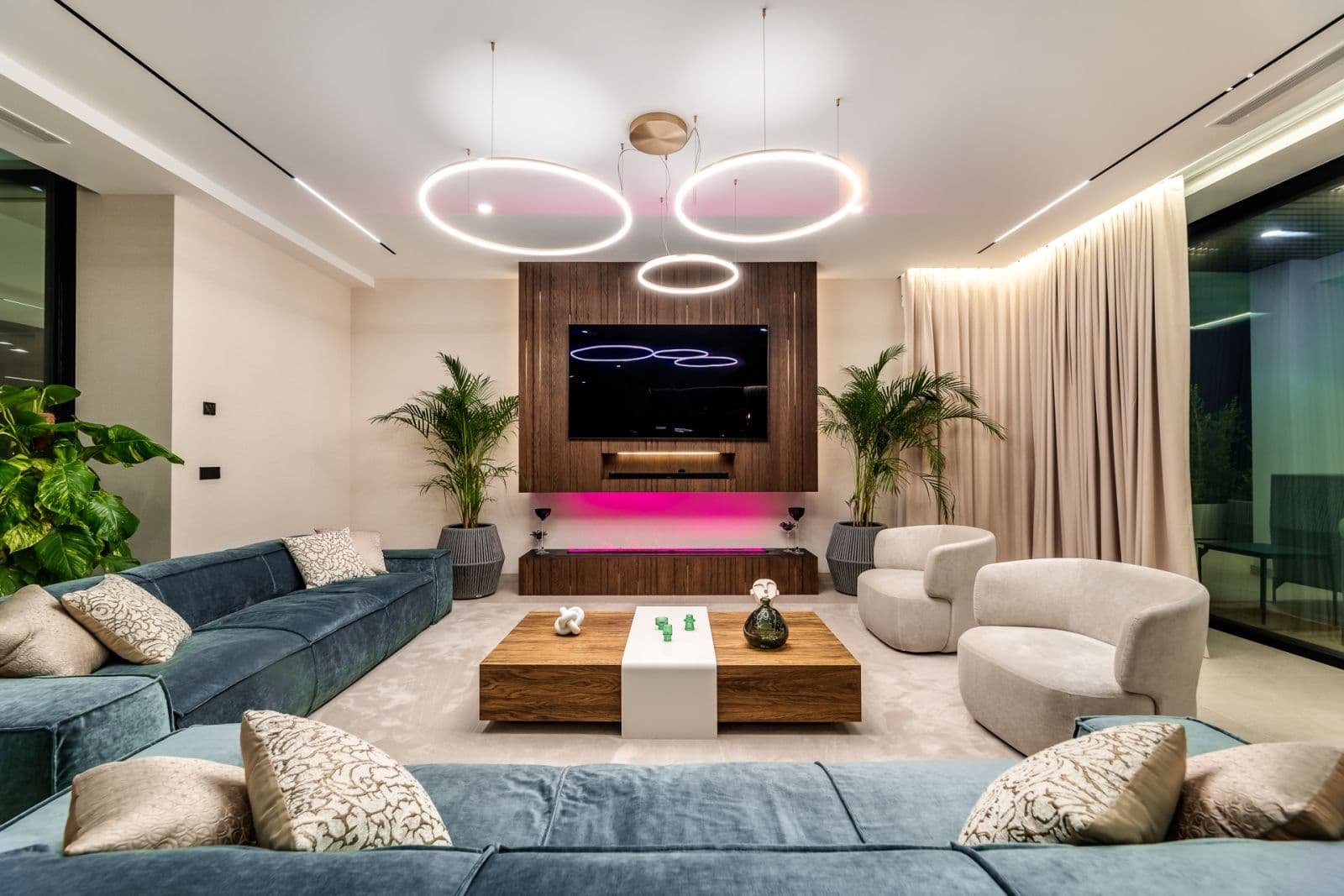 Villa Omega, 6