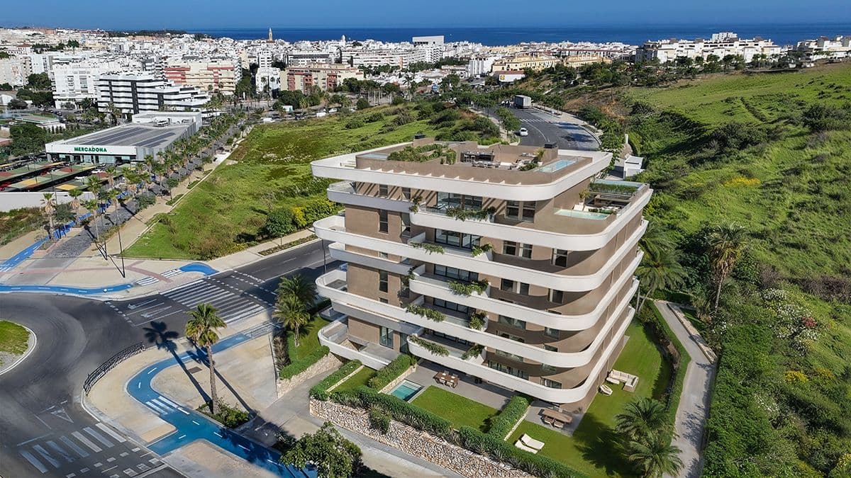 Looa Estepona, 20