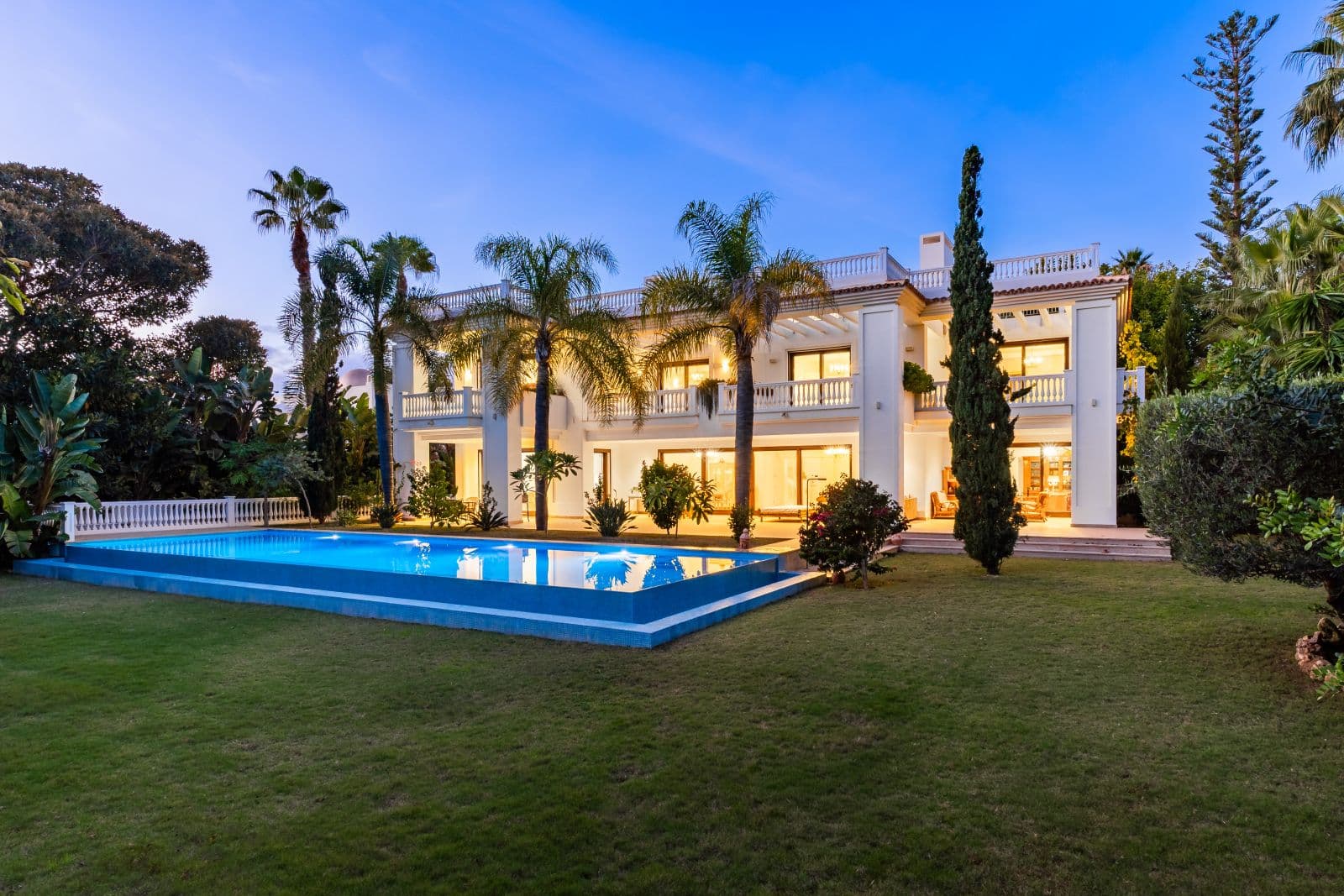 Villa Murcia - Key Ready, Estepona