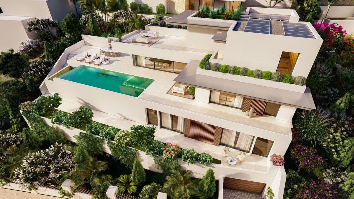 Solara I, Marbella East