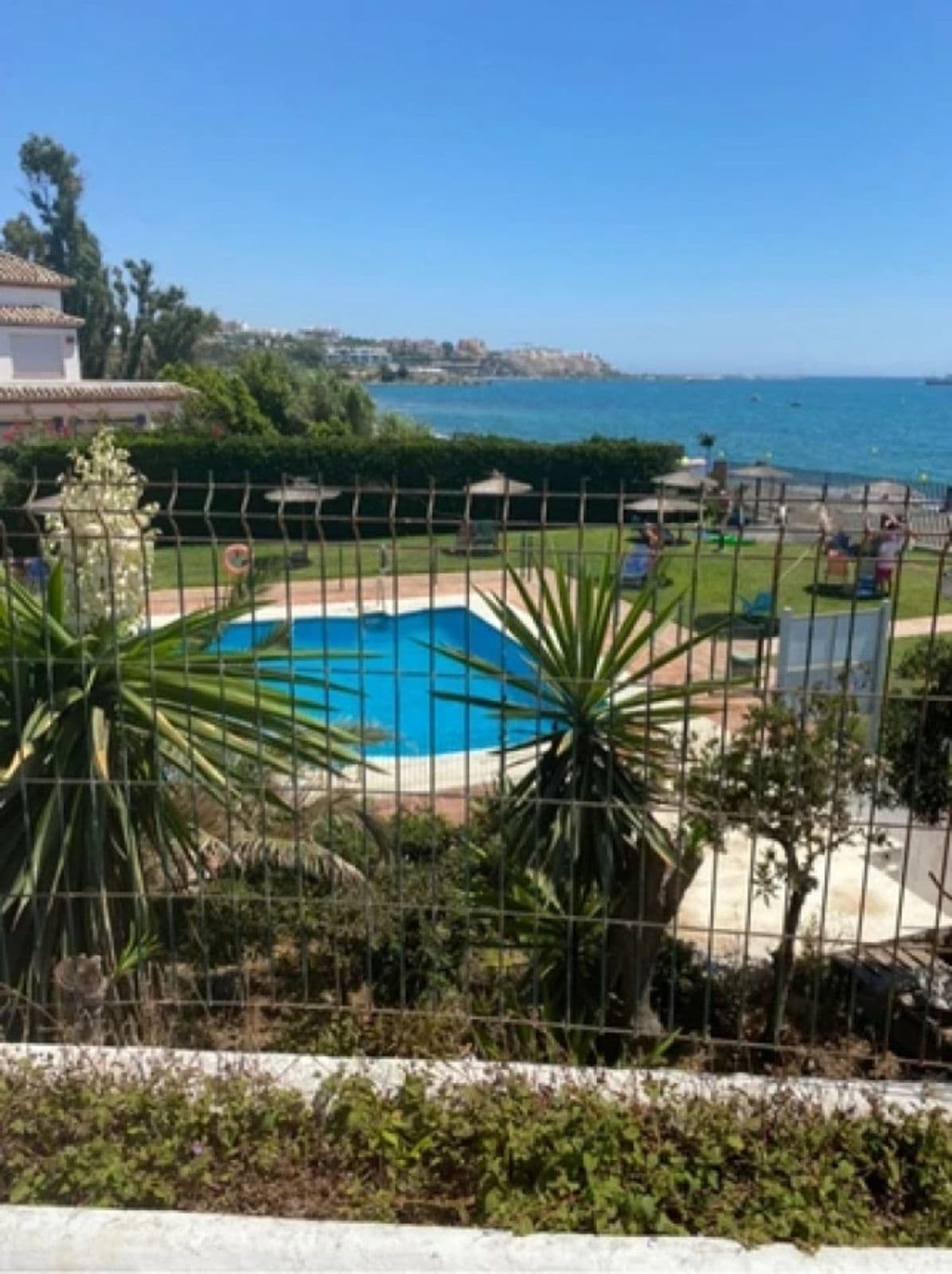 Middle Floor Apartment in Estepona, Estepona
