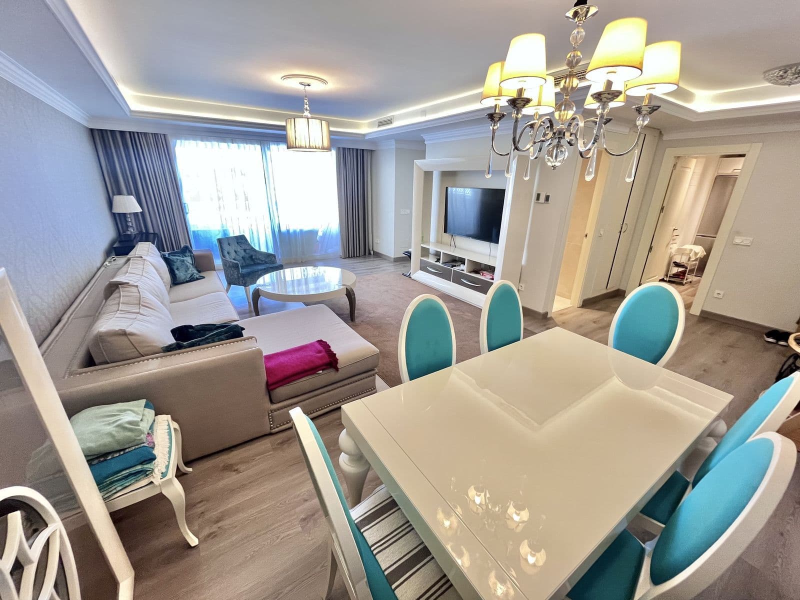 Middle Floor Apartment in Puerto Banús, Marbella
