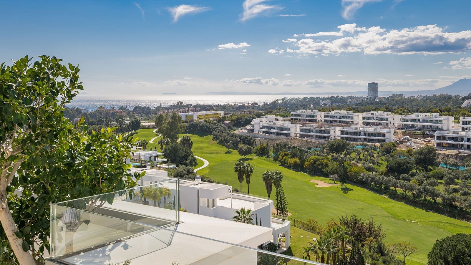 Penthouse in Santa Clara, Marbella East