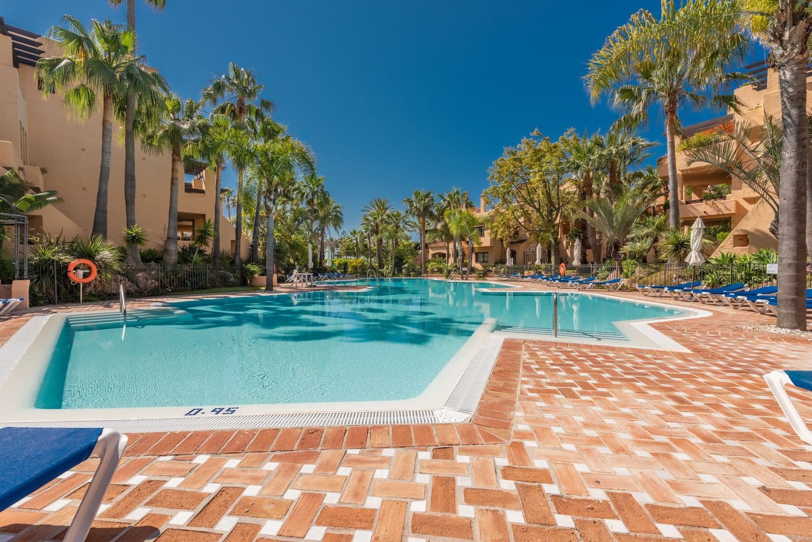 Penthouse in San Pedro de Alcántara, Marbella