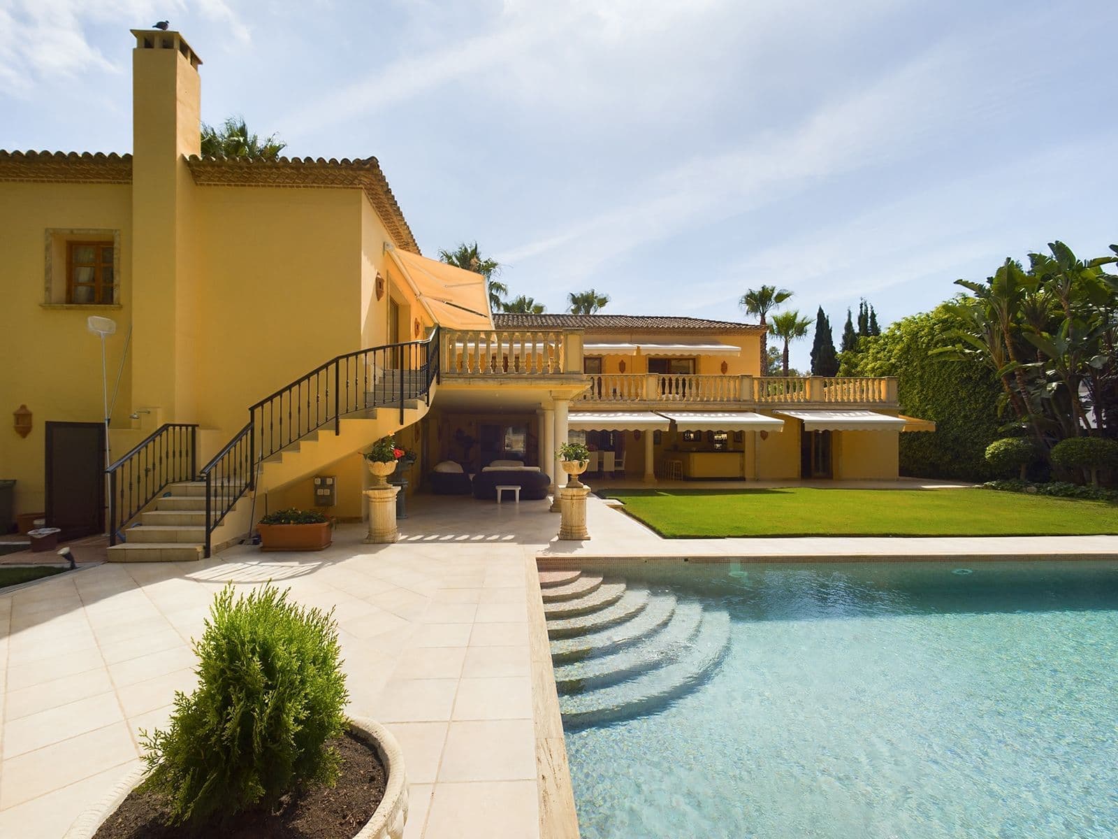 Detached Villa in Nueva Andalucía, Nueva Andalucía