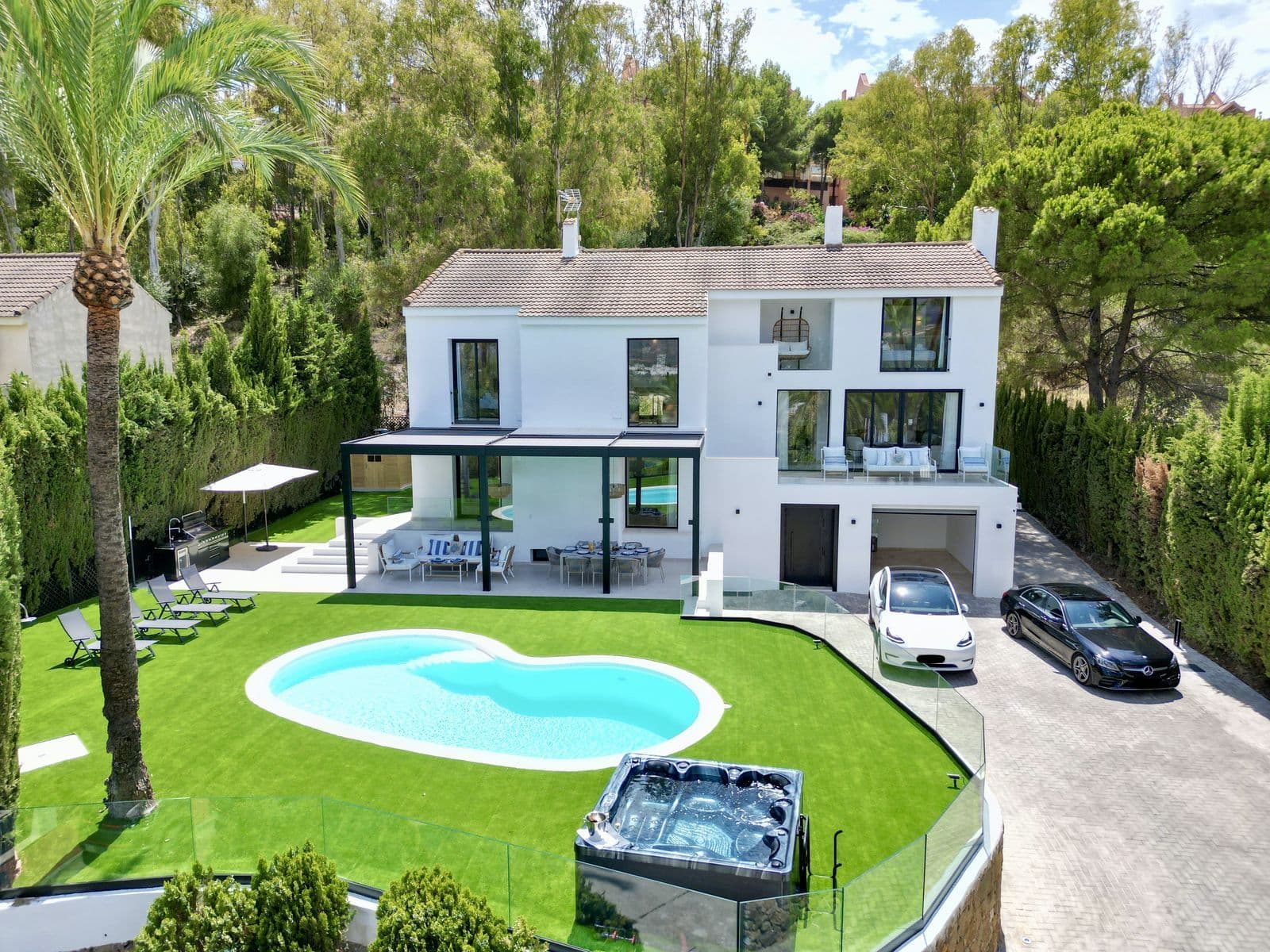 Detached Villa in Nueva Andalucía, Nueva Andalucía