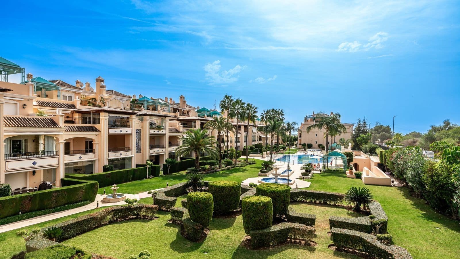 Penthouse Duplex in The Golden Mile, Marbella
