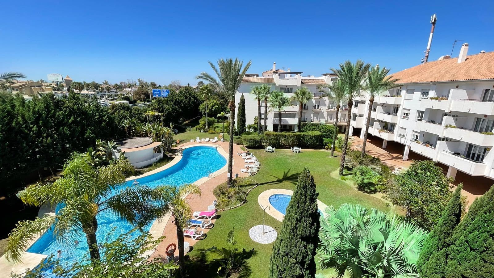 Penthouse Duplex in Nueva Andalucía, Nueva Andalucía