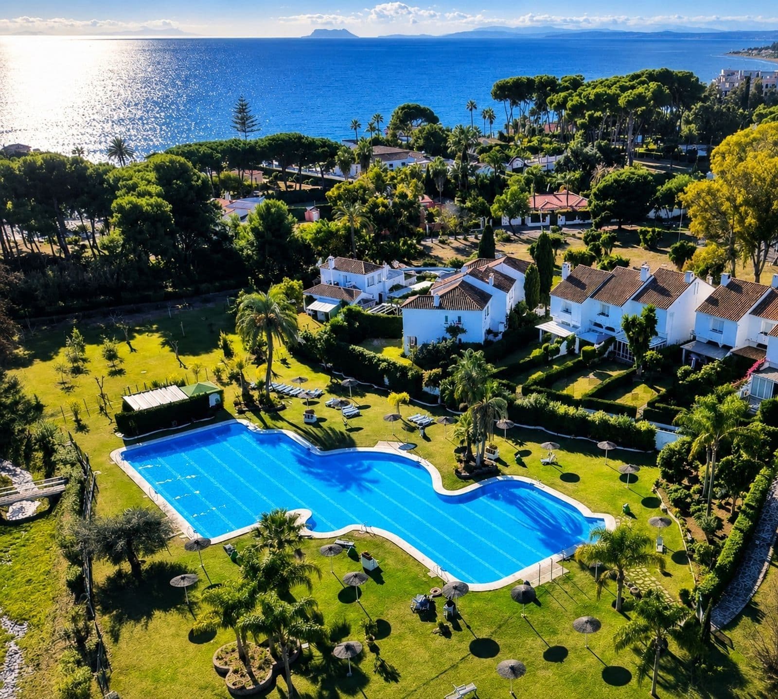 Detached Villa in New Golden Mile, Estepona
