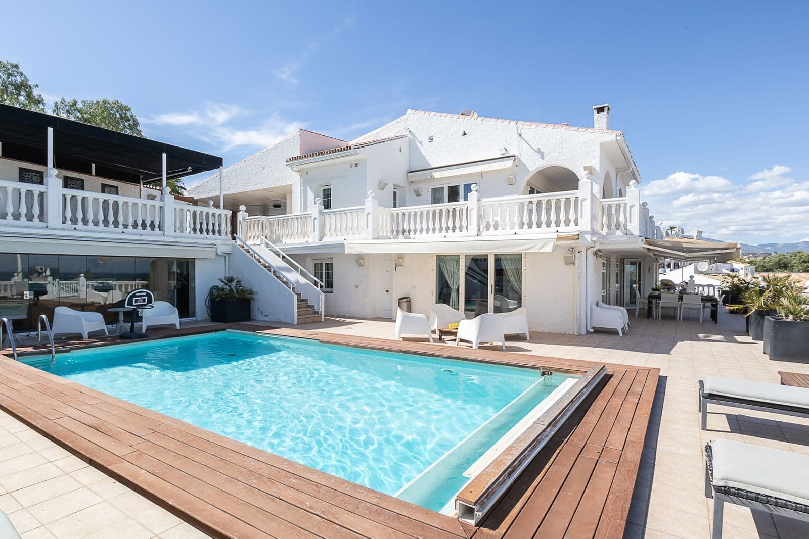 Detached Villa in Torrenueva, Mijas