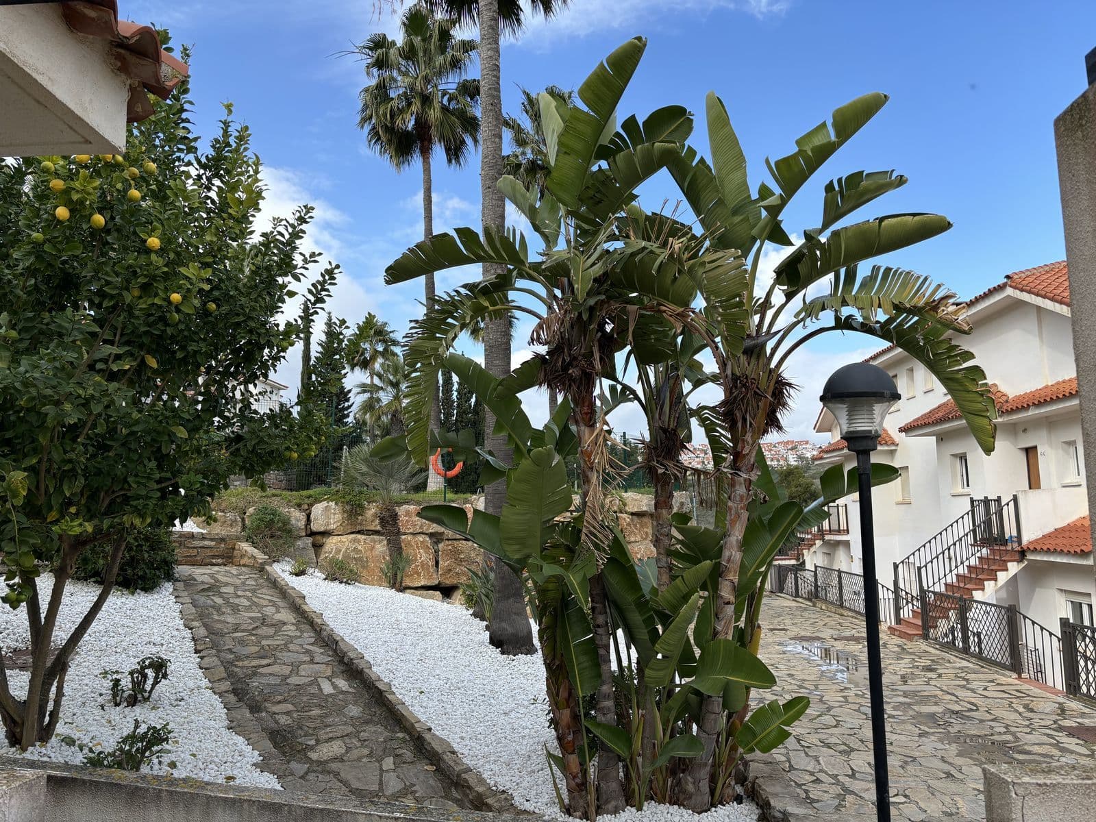 Middle Floor Apartment in La Duquesa, Manilva