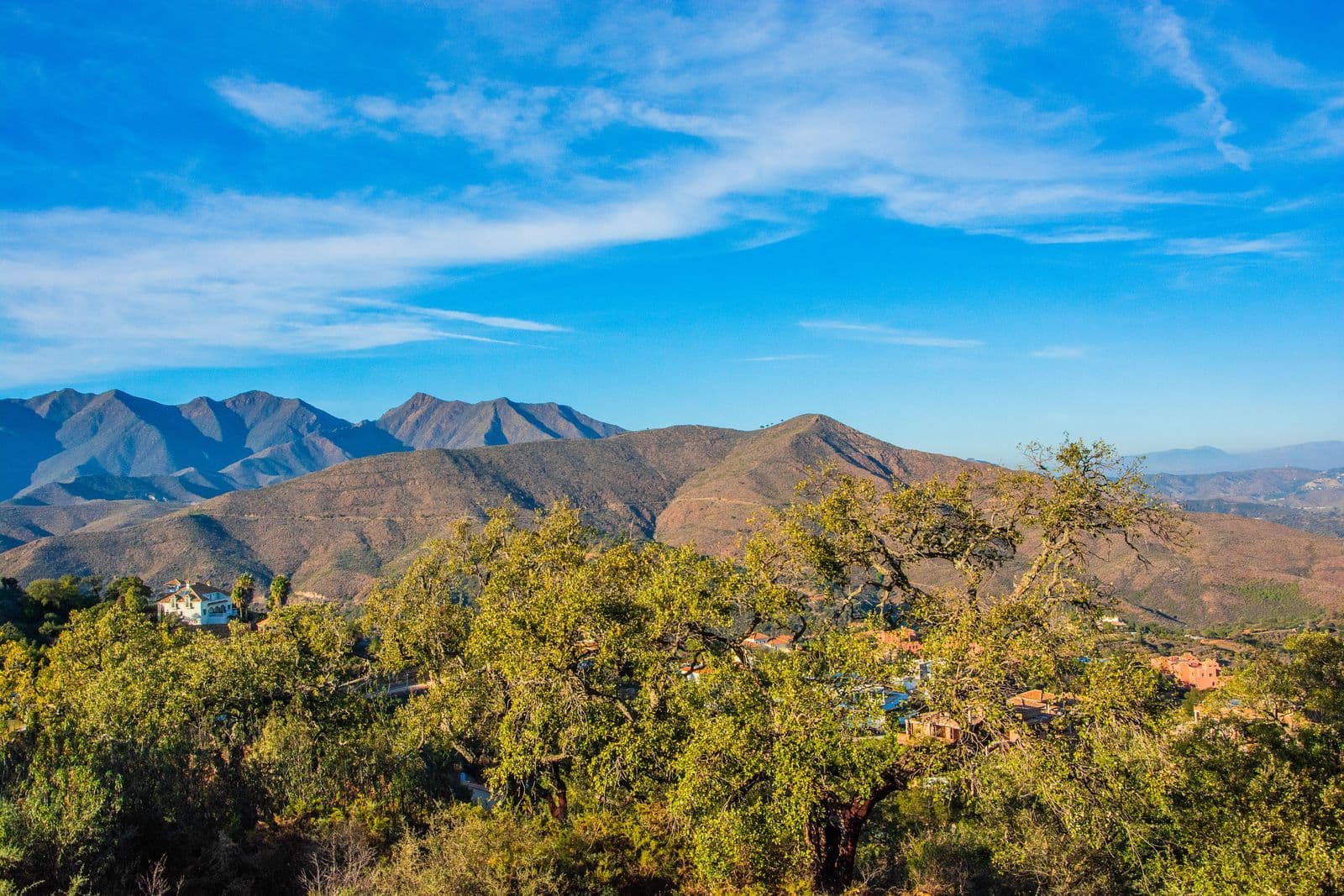 Residential Plot in La Mairena, Marbella East
