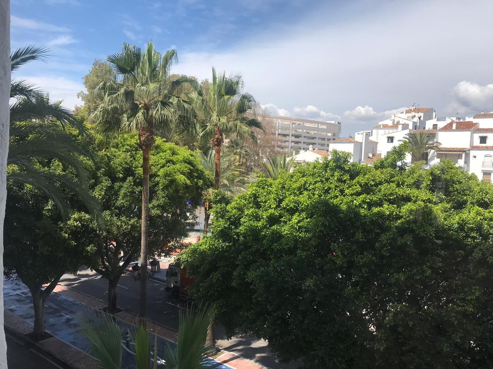 Middle Floor Apartment in Puerto Banús, Marbella