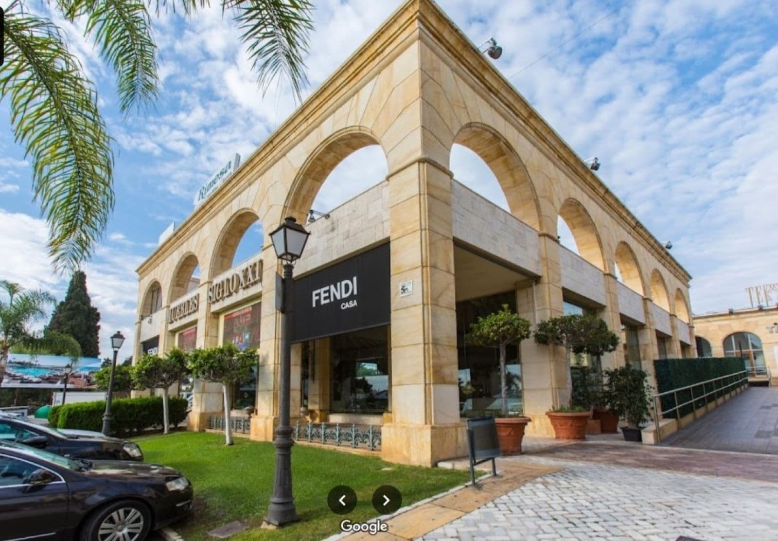 Commercial Premises in Puerto Banús, Marbella