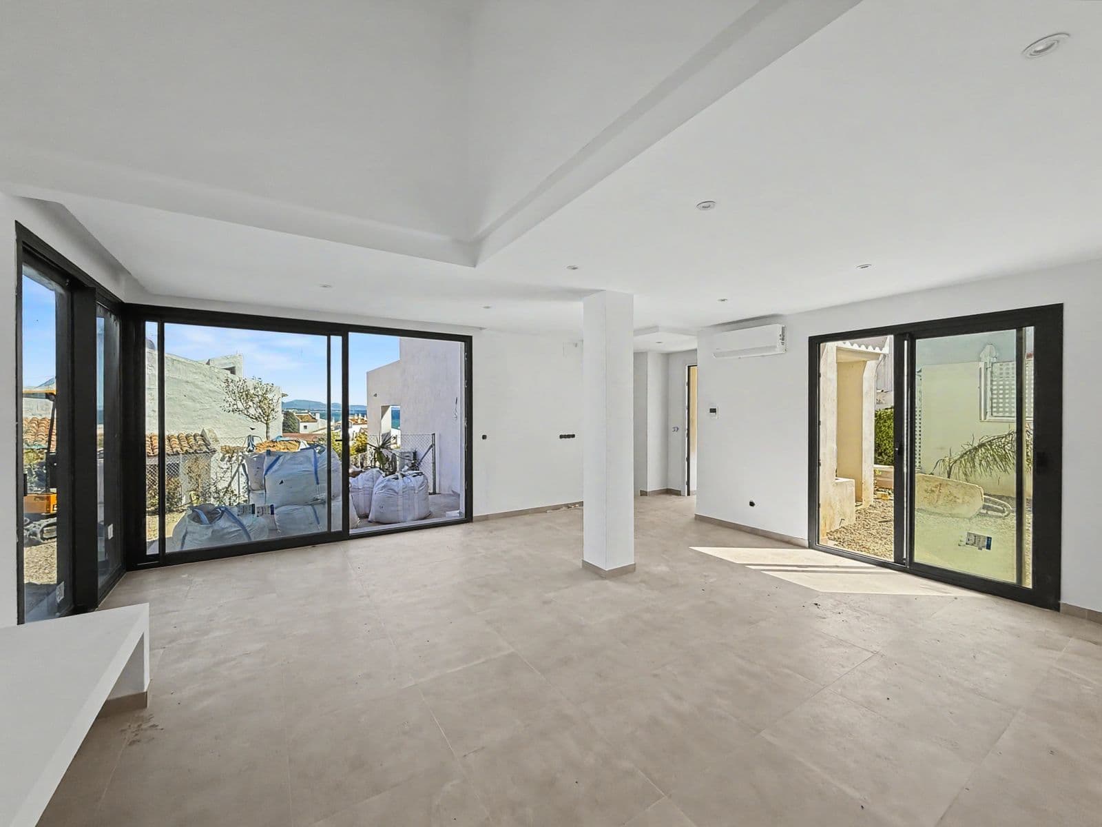 Semi-Detached House in Estepona, Estepona