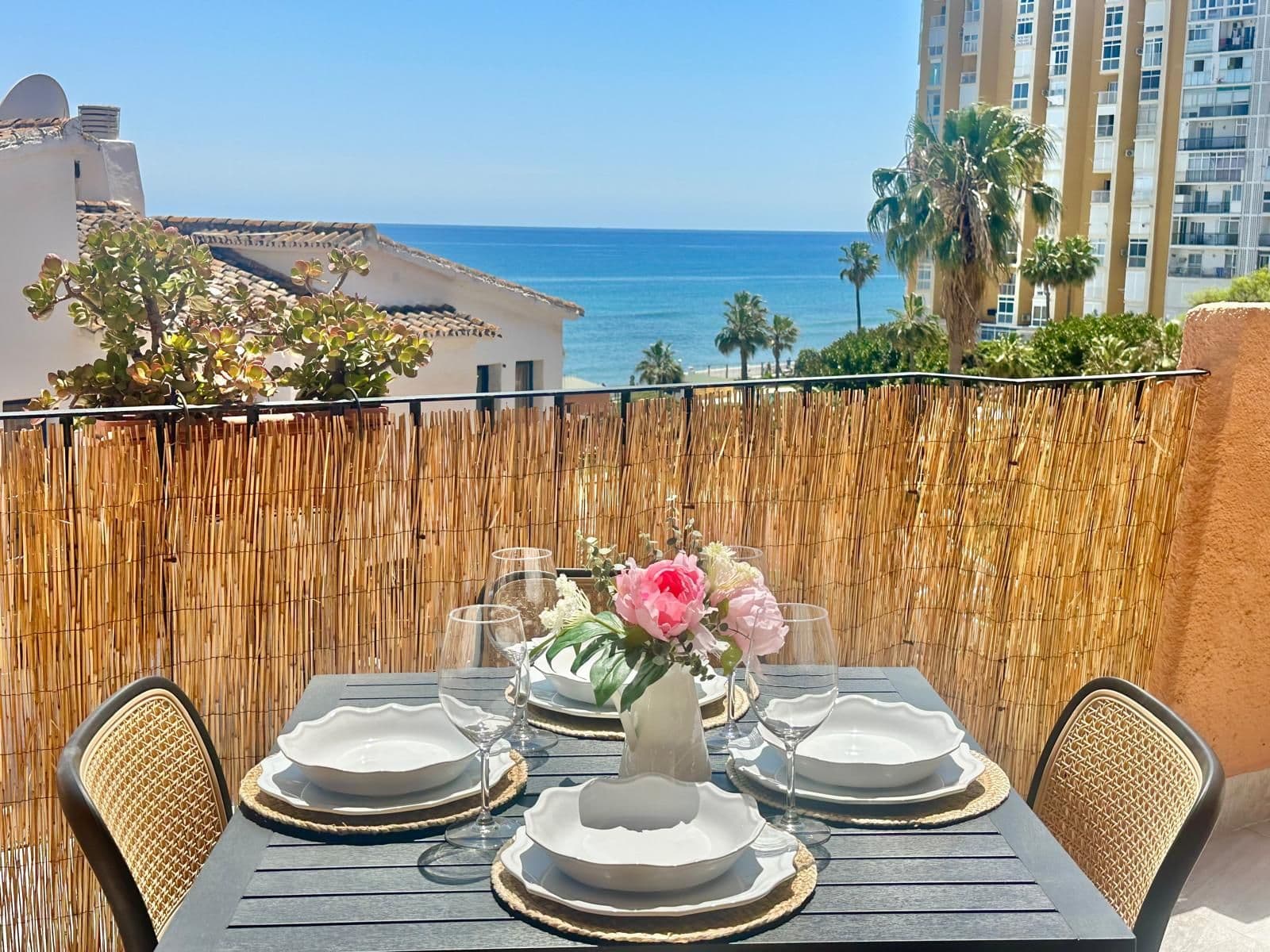 Middle Floor Apartment in Calahonda, Mijas