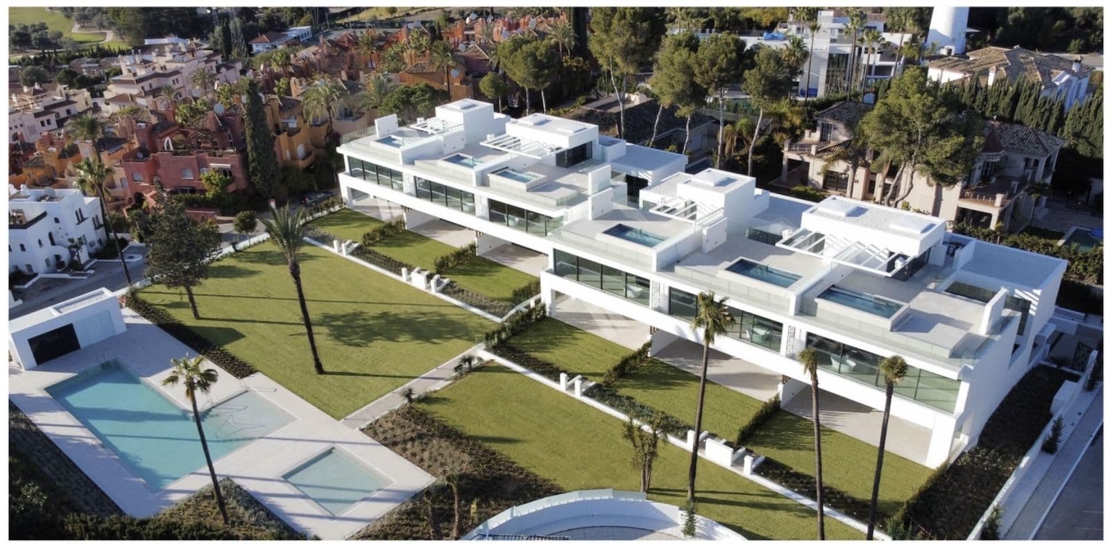 Semi-Detached House in Nueva Andalucía, Nueva Andalucía