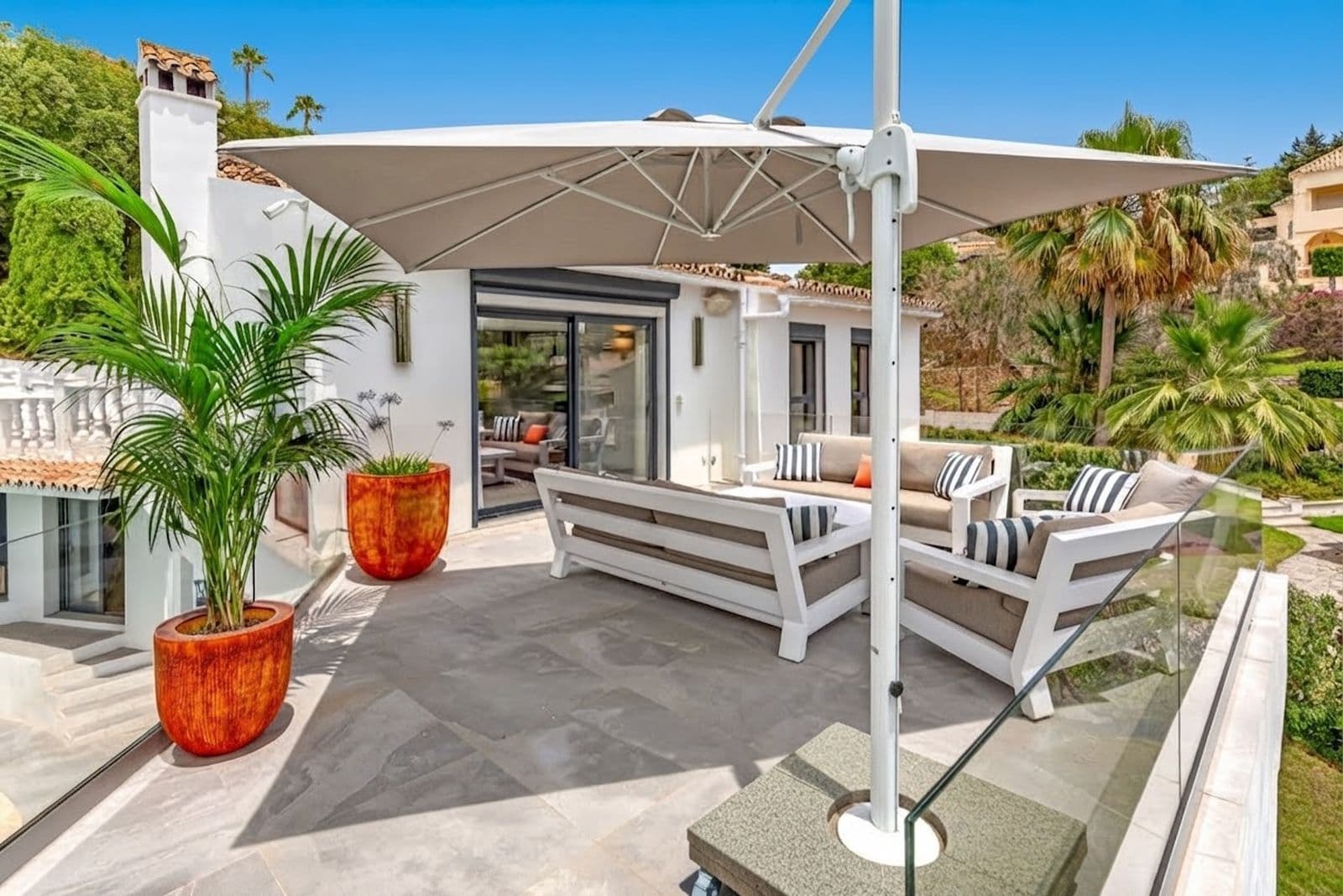 Detached Villa in El Rosario, Marbella East