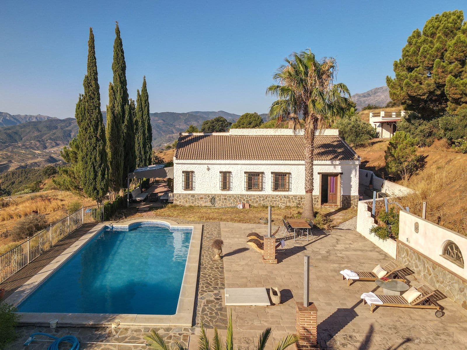 Detached Villa in Alozaina, Alozaina