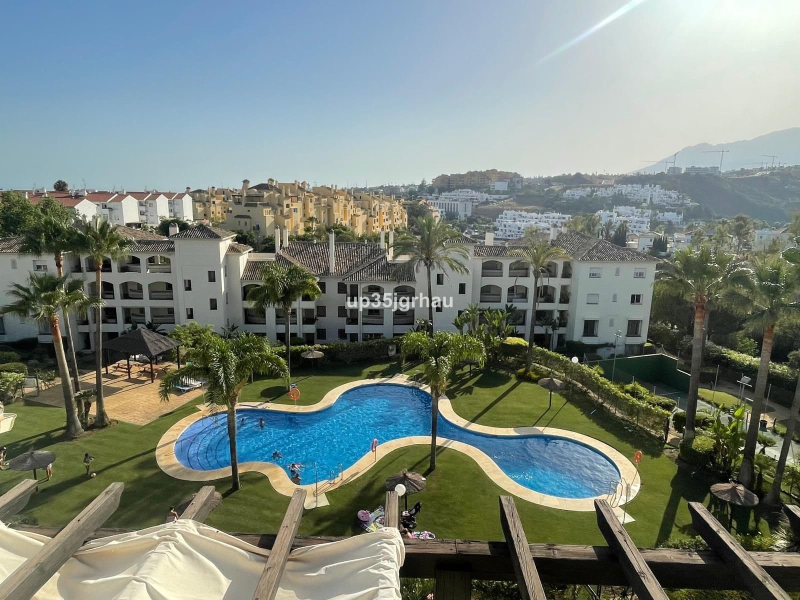 Penthouse in Selwo, Estepona