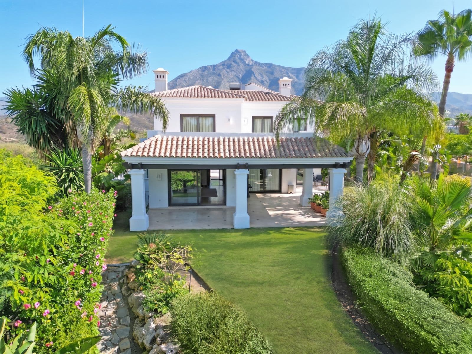 Detached Villa in The Golden Mile, Marbella