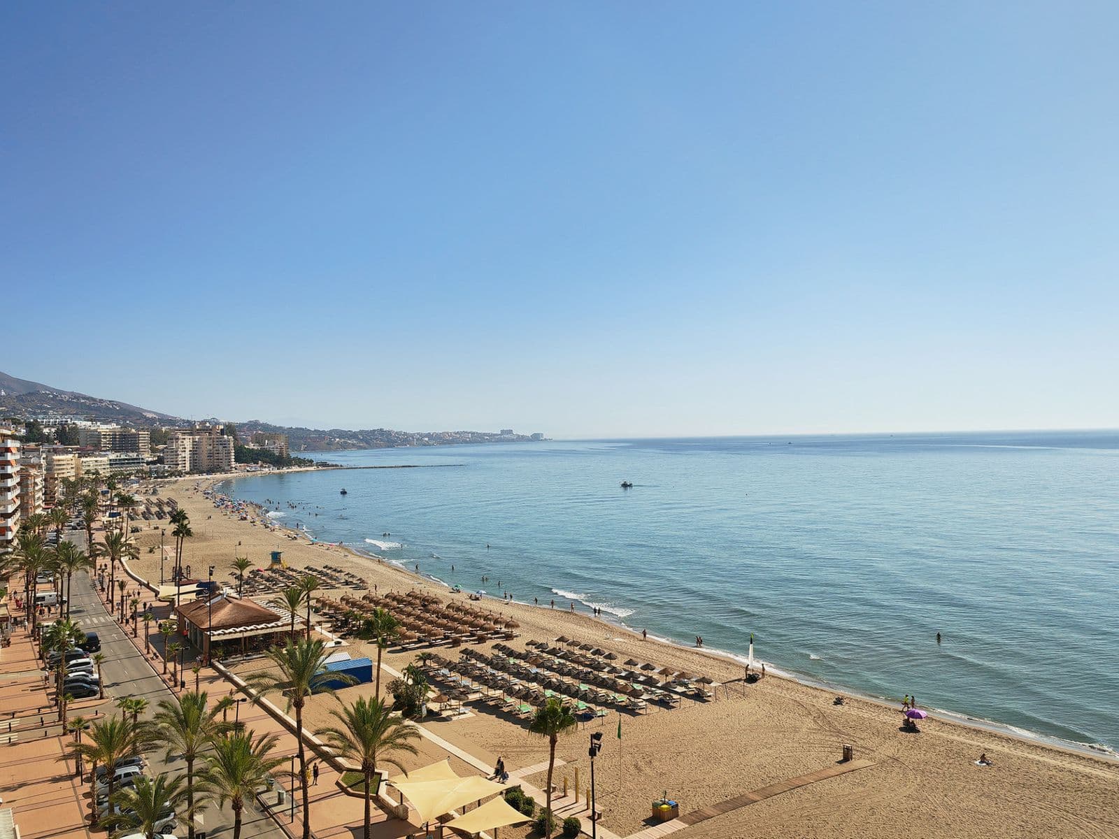 Middle Floor Apartment in Fuengirola, Fuengirola