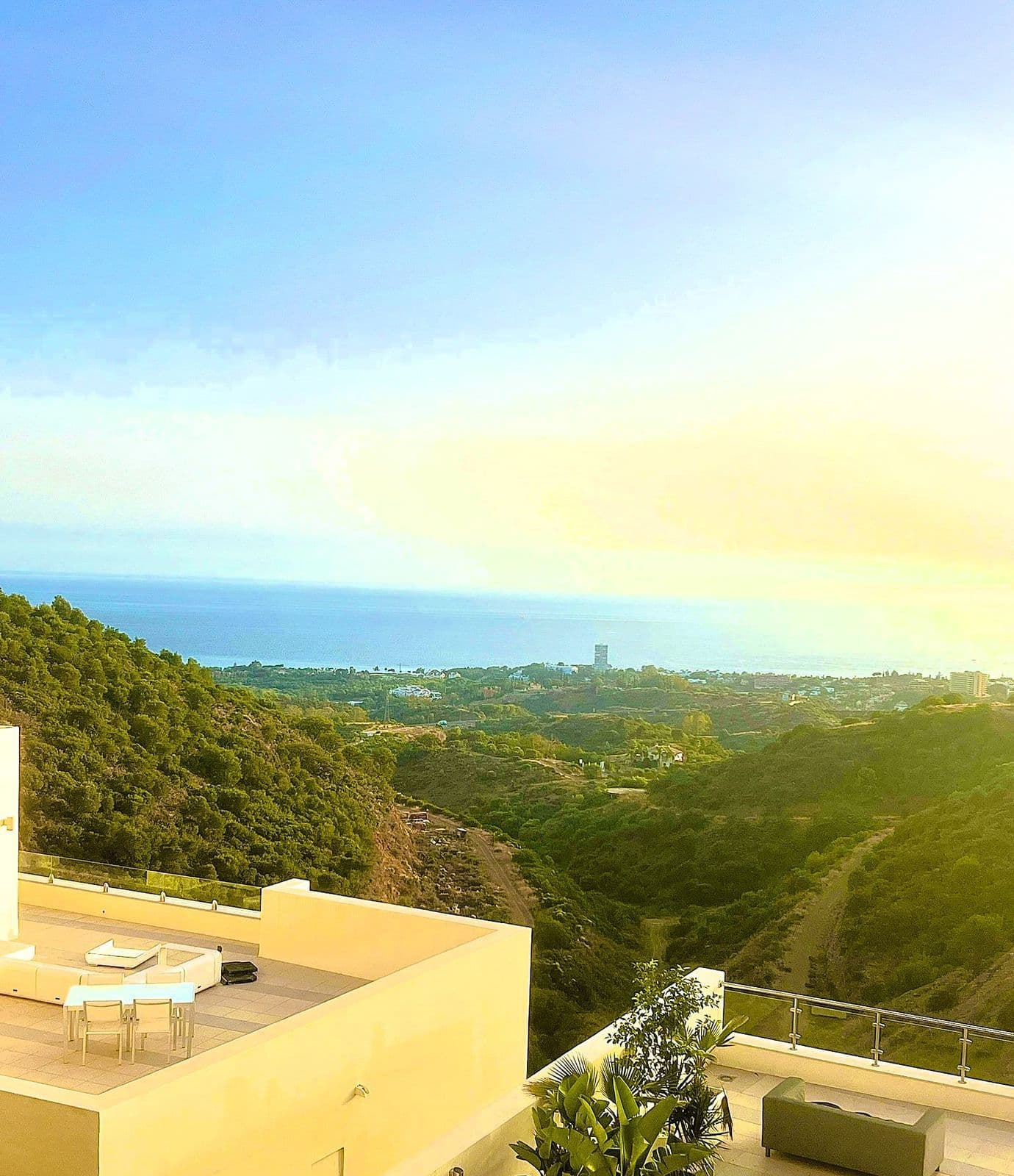 Ground Floor Apartment in Altos de los Monteros, Marbella East