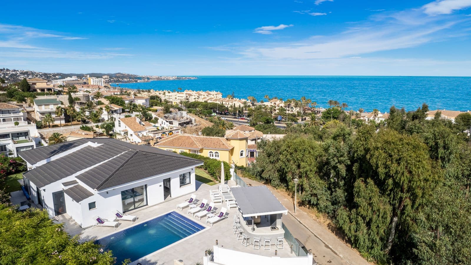 Detached Villa in Torrenueva, Mijas