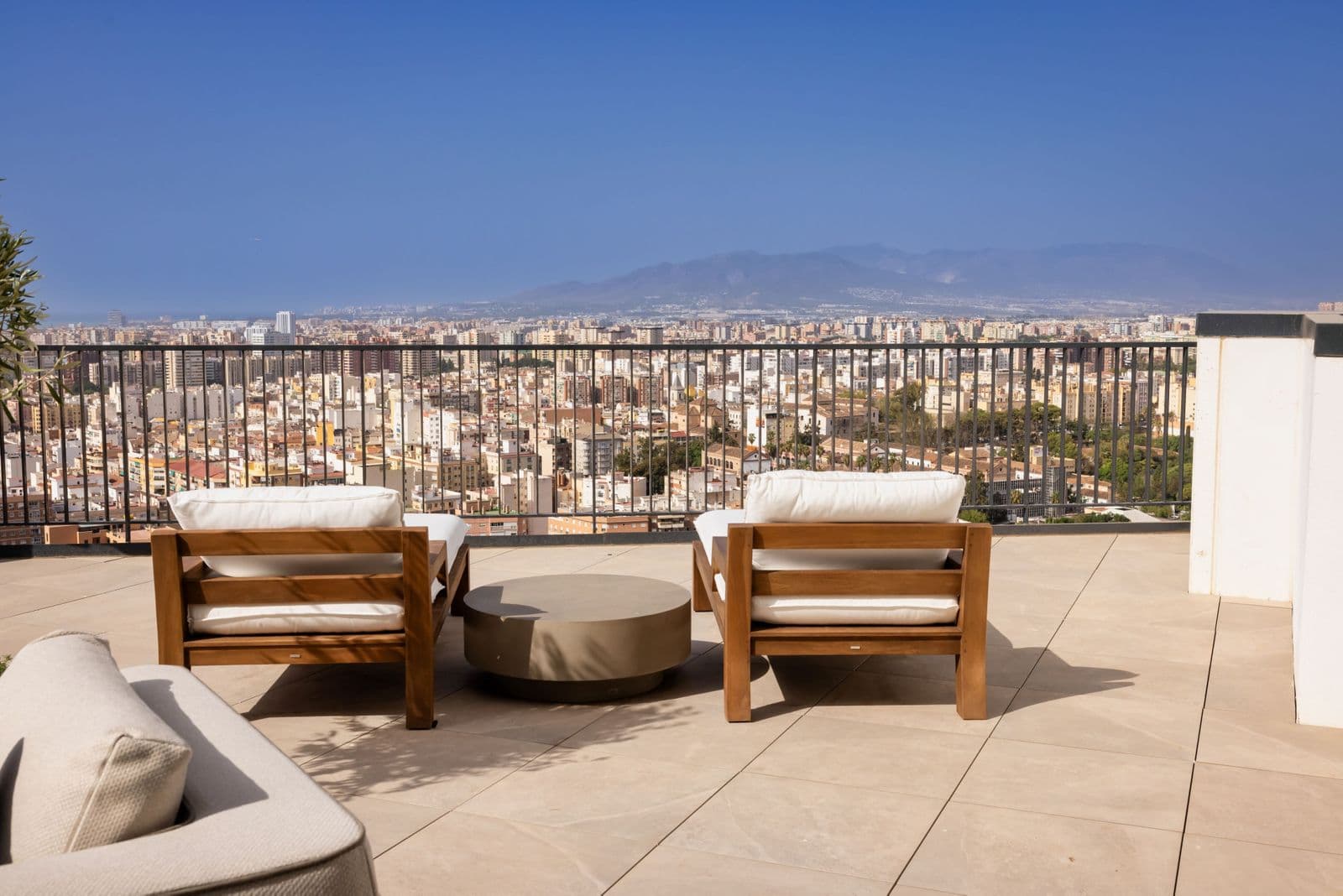 Middle Floor Apartment in Málaga Centro, Málaga