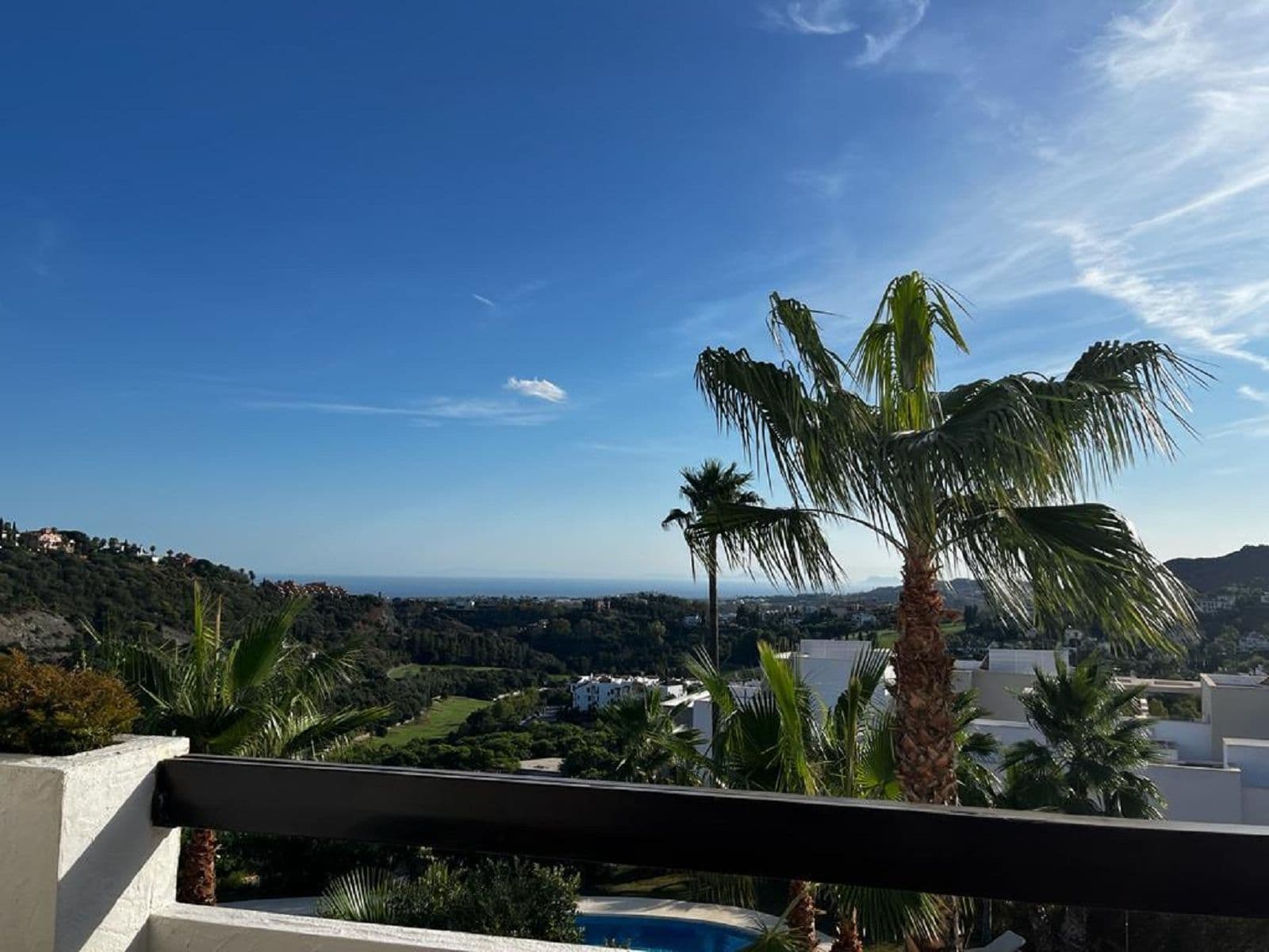 Middle Floor Apartment in Benahavís, Benahavís