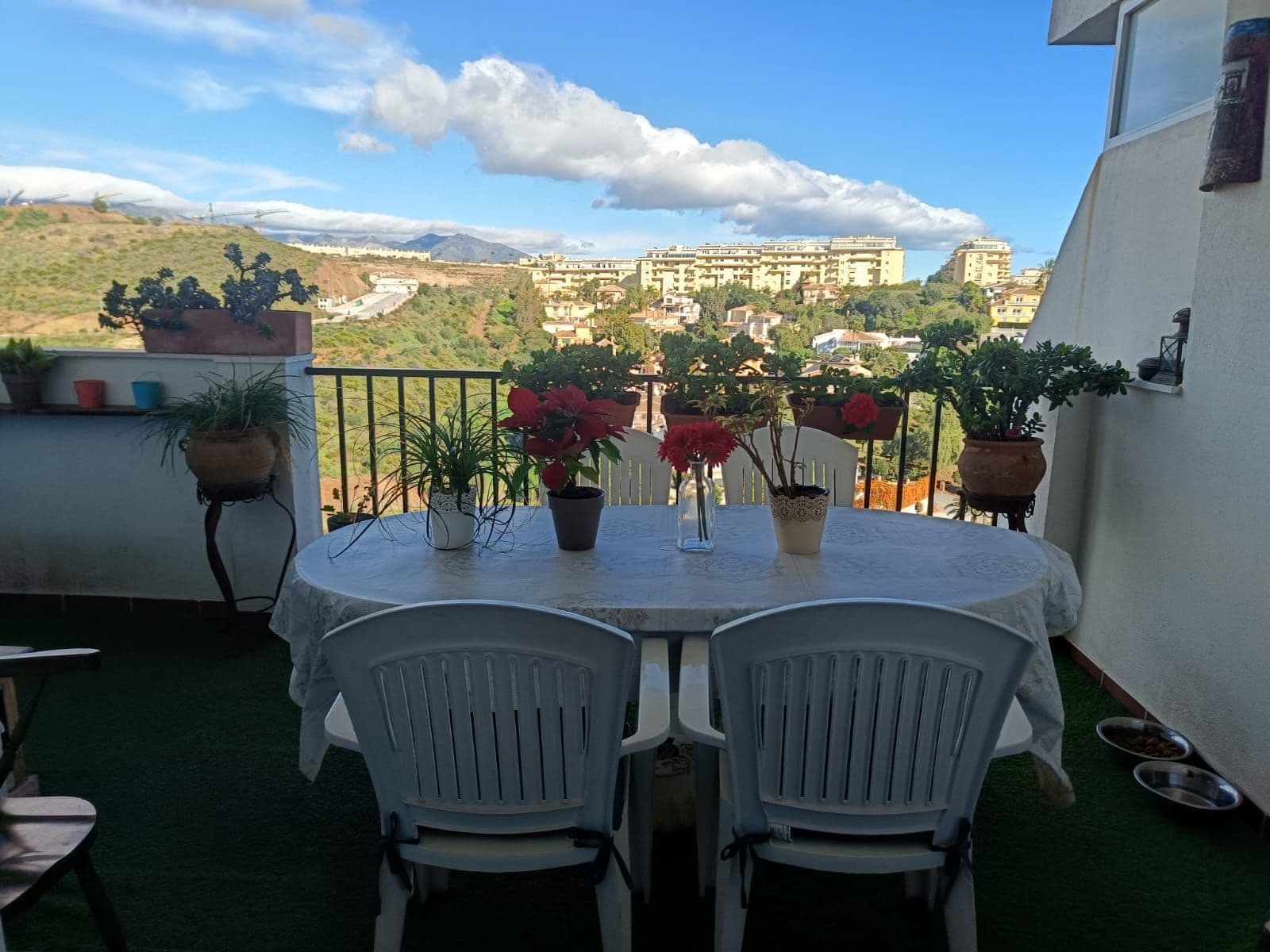 Middle Floor Apartment in Miraflores, Mijas