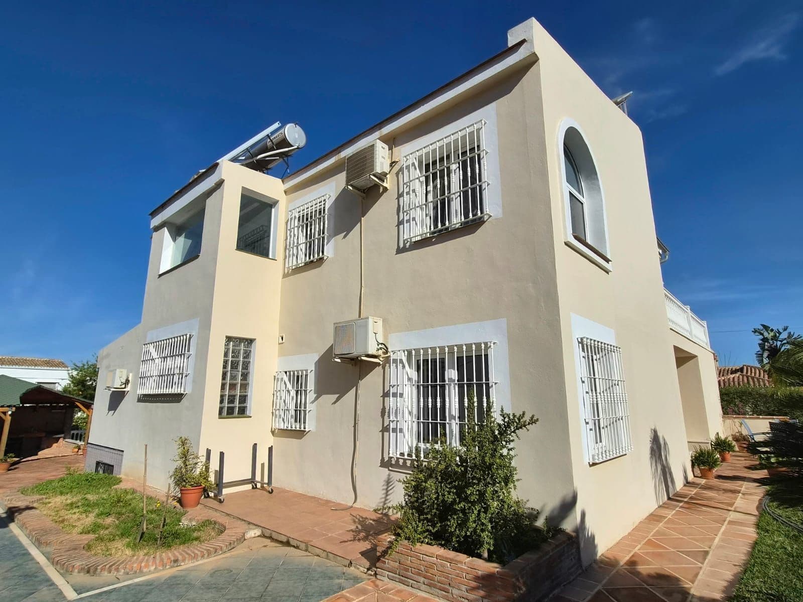 Detached Villa in Alhaurín de la Torre, Alhaurín de la Torre