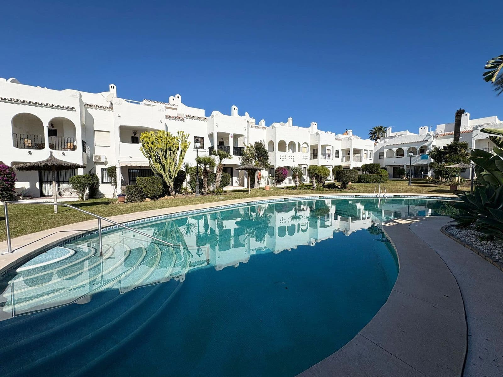 Semi-Detached House in Bel Air, Estepona