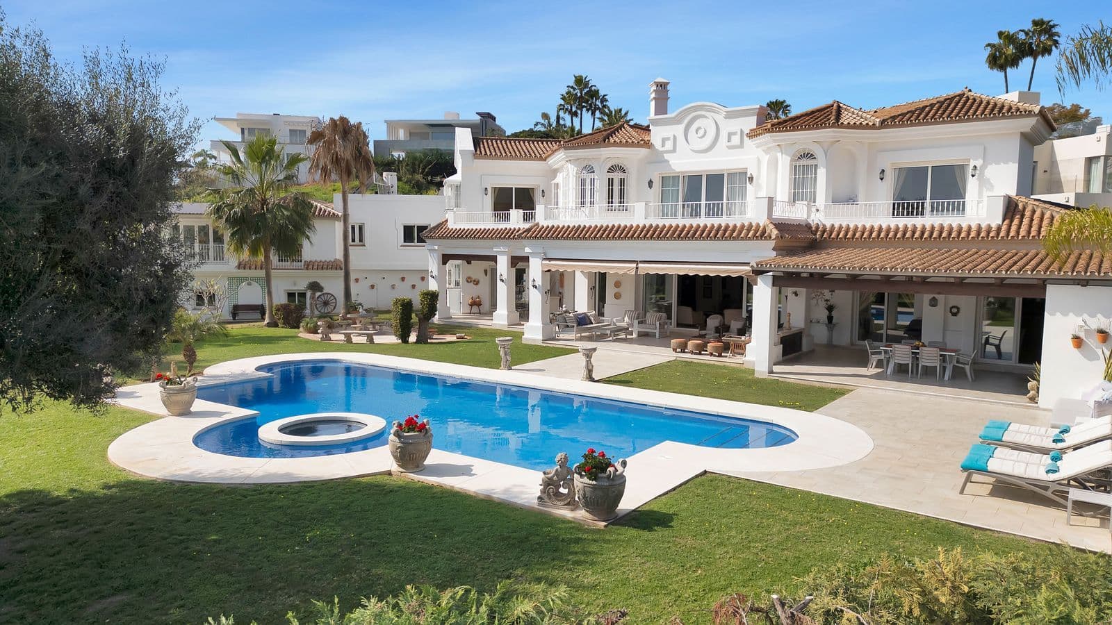 Detached Villa in Nueva Andalucía, Nueva Andalucía