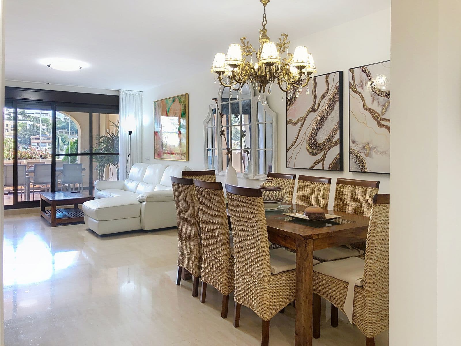 Middle Floor Apartment in Estepona, Estepona