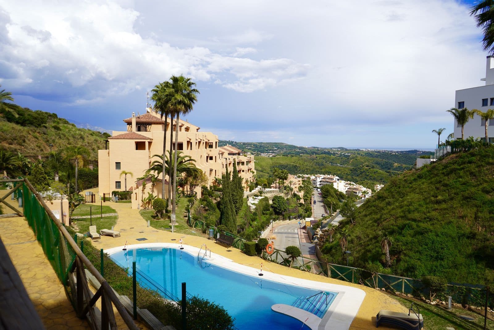 Middle Floor Apartment in Mijas, Mijas