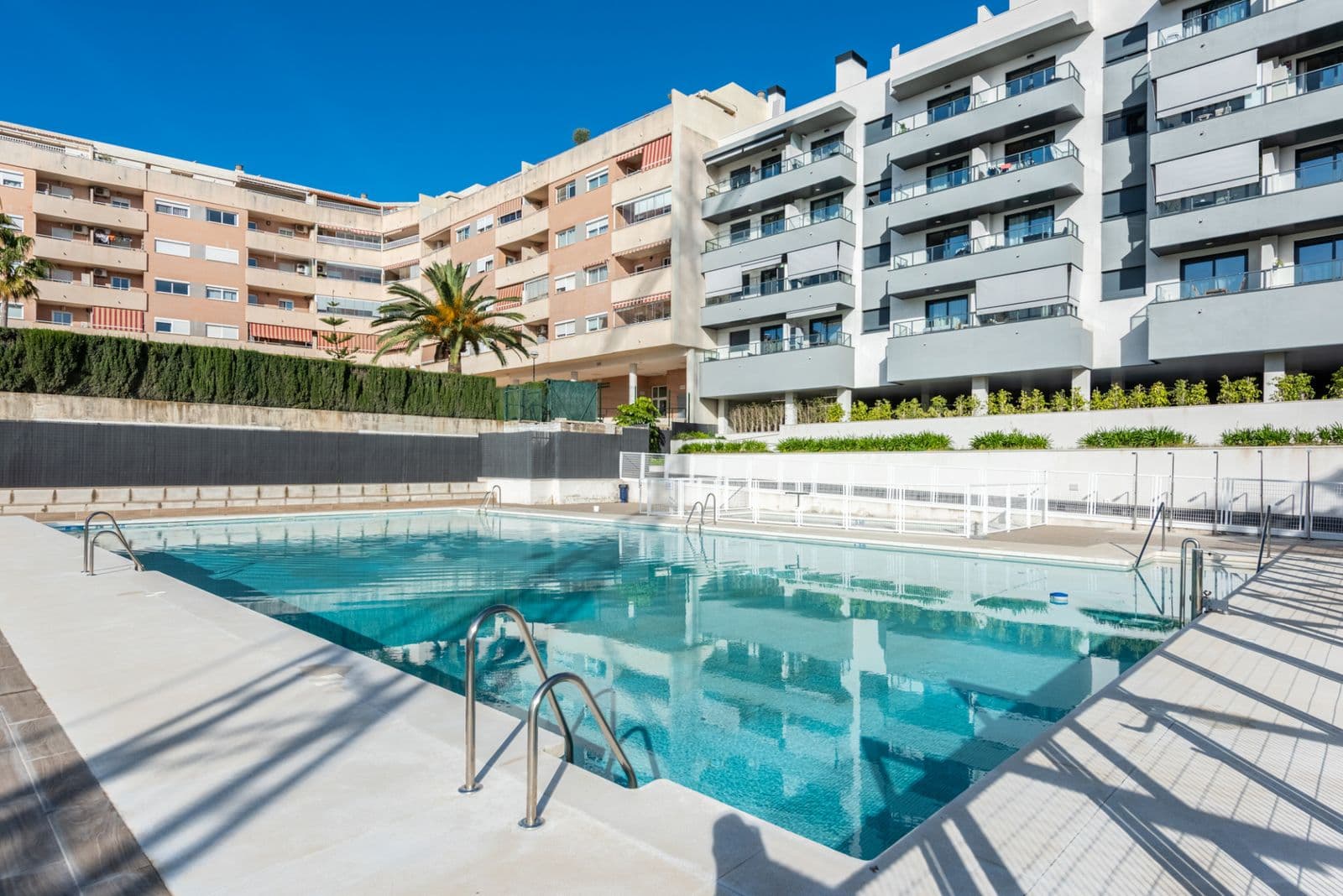 Middle Floor Apartment in Las Lagunas, Fuengirola