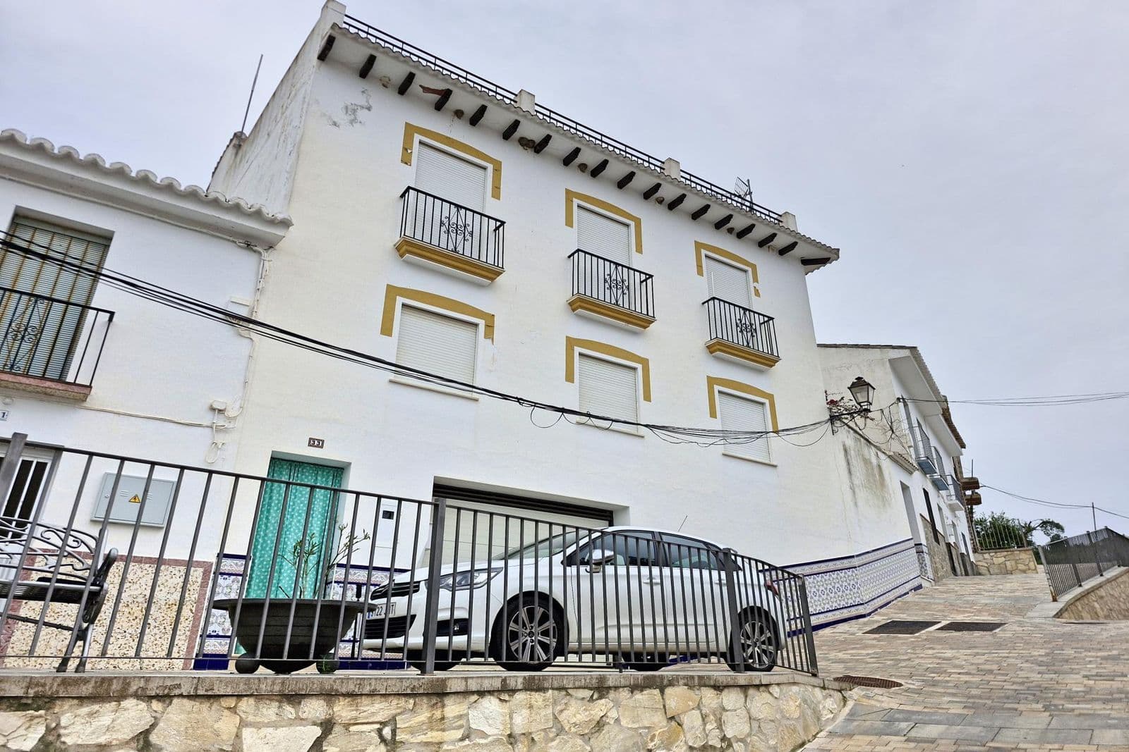 Townhouse in Guaro, Guaro