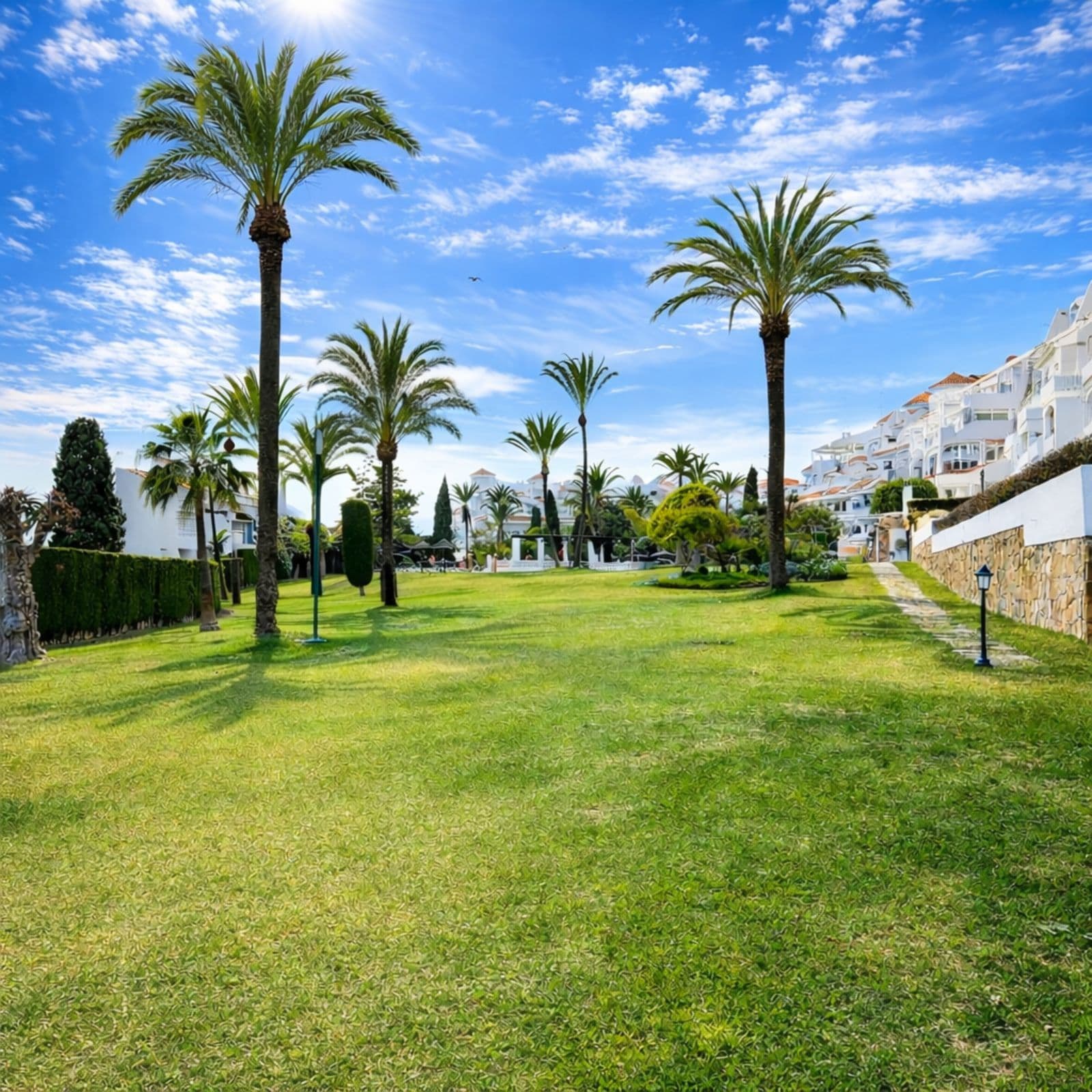 Ground Floor Apartment in Nueva Andalucía, Nueva Andalucía