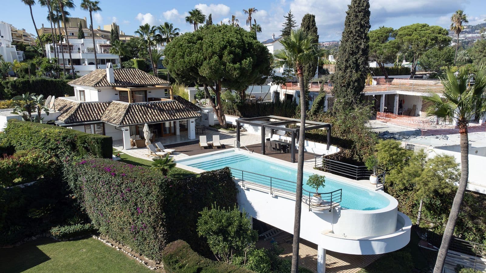 Detached Villa in Nueva Andalucía, Nueva Andalucía