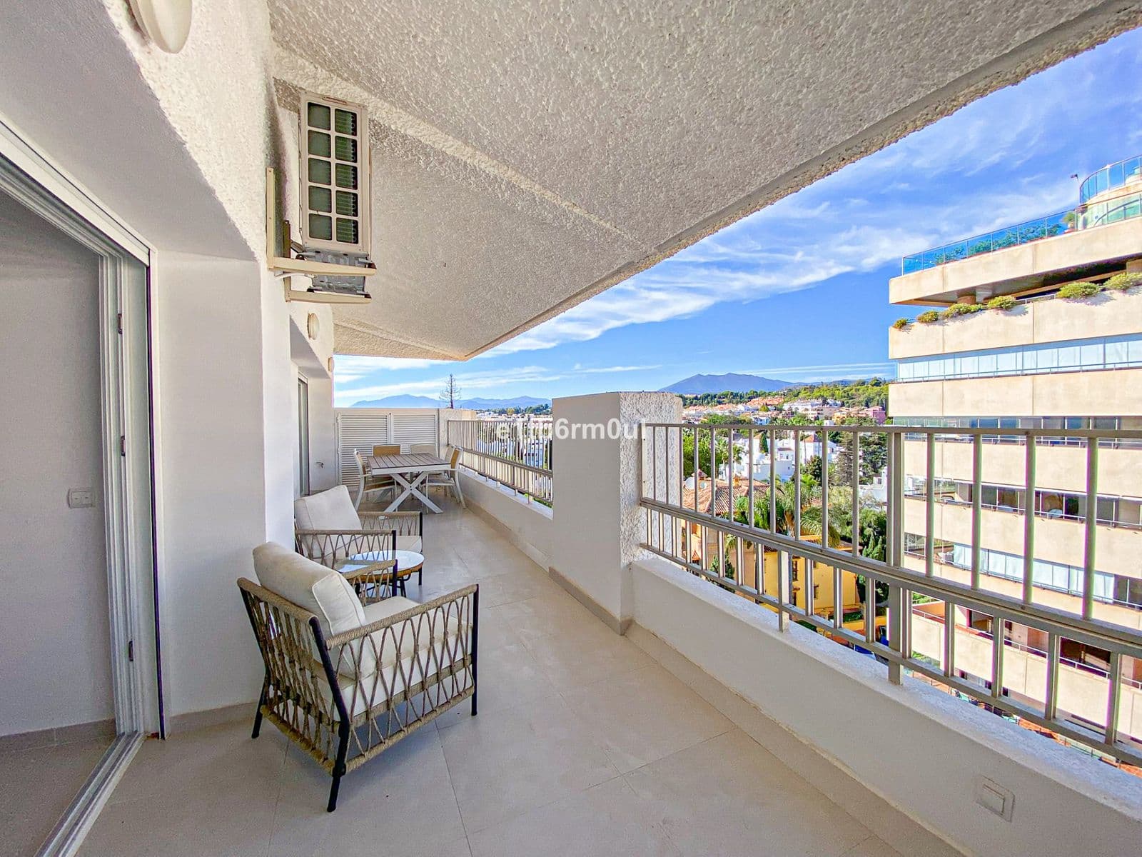 Penthouse in The Golden Mile, Marbella