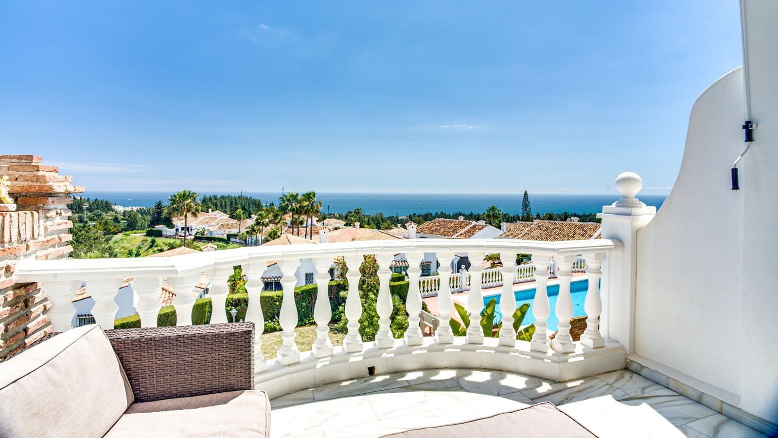 Middle Floor Apartment in El Chaparral, Mijas