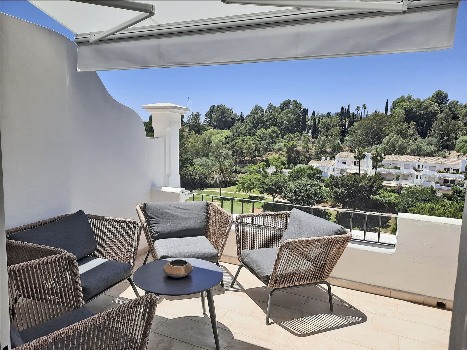 Top Floor Apartment in La Quinta, Benahavís
