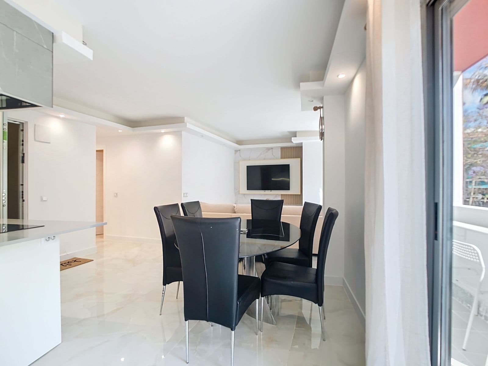 Middle Floor Apartment in Estepona, Estepona